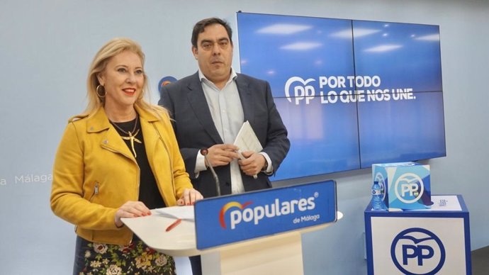 Carolina España, diputada del PP por Málaga, y Rafael Amor, presidente de ATA Andalucía
