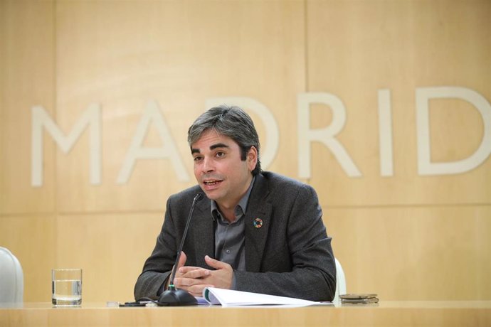 El delegado de Economía y Hacienda del Ayuntamiento de Madrid, Jorge García Castaño, en rueda de prensa tras la Junta de Gobierno.