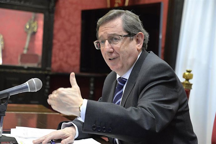 El concejal del Ayuntamiento de Granada Luis González