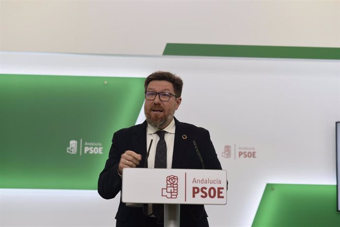 Rueda de prensa del portavoz adjunto del Grupo Parlamentario Socialista Rodrigo Sánchez Haro.