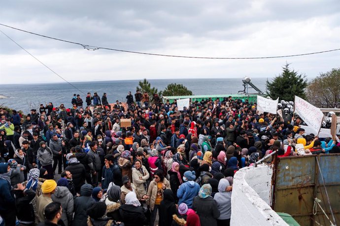 Grecia.- El Gobierno griego empezará en marzo a levantar nuevos campamentos para