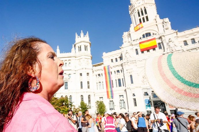 Carla Antonelli en la manifestación estatal del Orgullo LGTBI en Madrid, desde Atocha hasta Colón