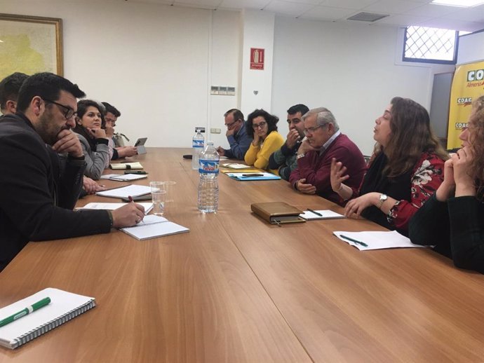 Representantes de IU se reúnen con portavoces de organizaciones agrarias en Almería