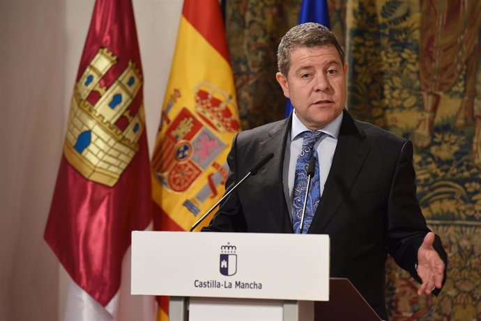 El presidente de C-LM, Emiliano García-Page, durante una de sus intervenciones en el Palacio de Fuensalida.