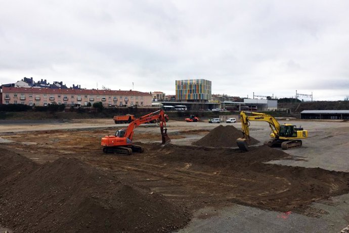 Comienzo de la construcción de la nueva nave de estampación de Nissan en Ávila.