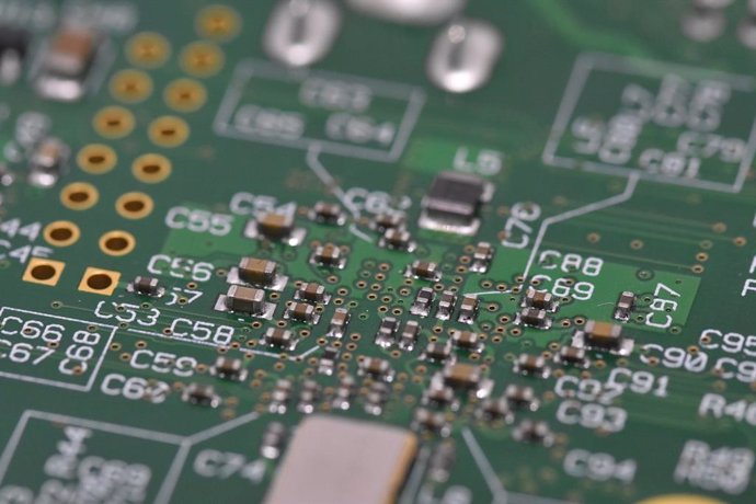 Arm presenta un chip con IA integrada para dispositivos pequeños del IoT