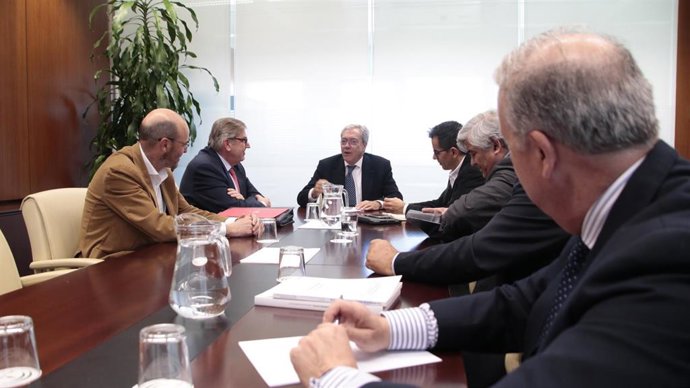 [L Enviosprensa.Ceceu] Nota Consejería Economía. Velasco Señala La Sucesión Como Uno De Los Principales Retos De La Empresa Familiar Andaluza