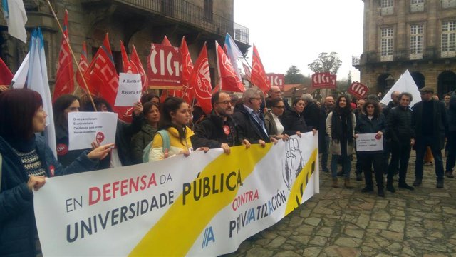Protesta de la Plataforma en Defensa da Universidade Pública en Santiago