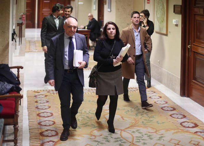 La portavoz del PSOE en el Congreso, Adriana Lastra, a su llegada a la reunión del Grupo Parlamentario Socialista en el Congreso