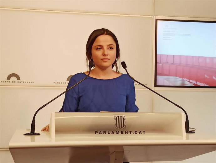 -La Diputada De La CUP Maria Sirvent En Rueda De Prensa