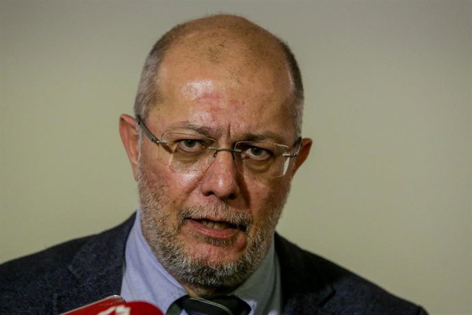 El diputado de Ciudadanos por Valladolid, Francisco Igea Arisqueta, ofrece declaraciones a la prensa tras el acto de la plataforma Ciudadanos Eres Tú' para presentar un manifiesto en el que se expone las reformas y cambios ante la próxima celebración de 