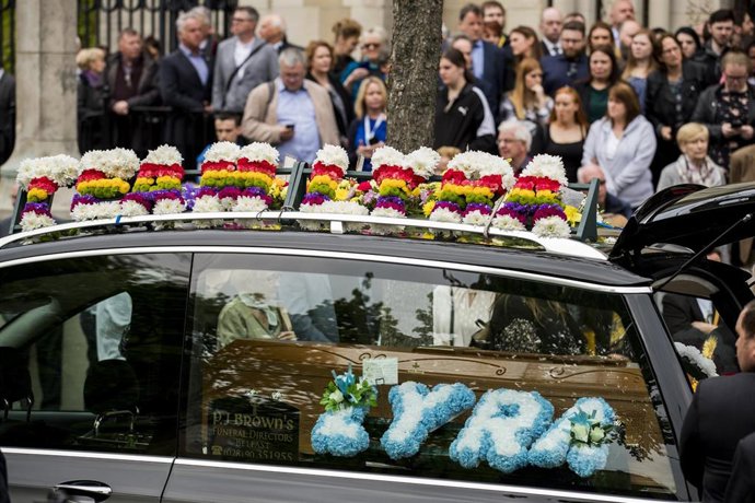 Funeral de la periodista norirlandesa Lyra McKee