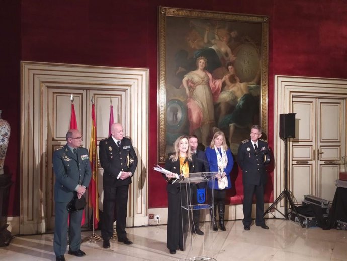 La delegada del Gobierno en Madrid, María Paz García Vera, junto al alcalde de Madrid, José Luis Martínez-Almeida, y la delegada de Seguridad, Inmaculada Sanz, comparece en rueda de prensa para hacer balance de criminalida en Madrid durante 2019.