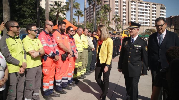 La delegada de la Junta en Almería, Maribel Sánchez, felicita a los operativos integrados en 112