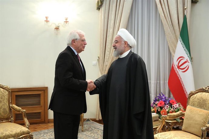Josep Borrell y Hasán Rohani, presidente de Irán