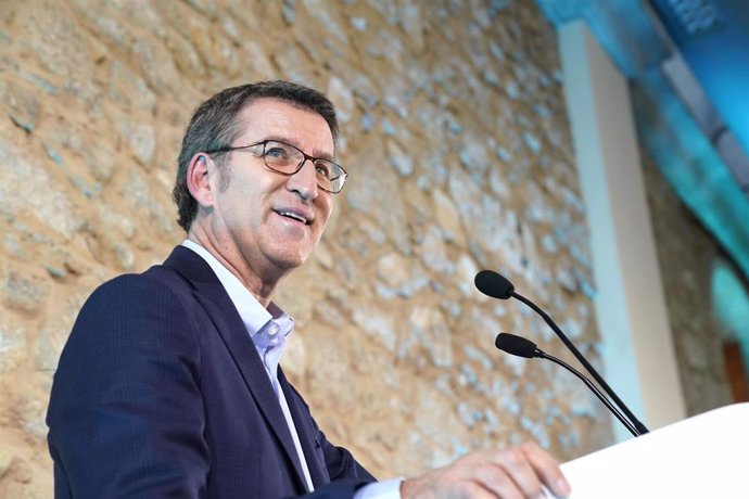 El presidente de Galicia y del PP de Galicia (PPdeG), Alberto Núñez Feijóo, durante su discurso tras presidir la Junta Directiva del PP gallego.