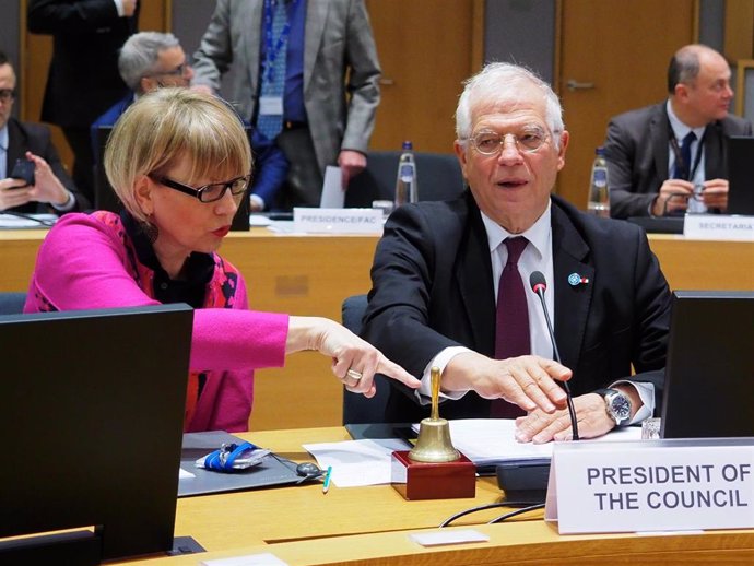 HANDOUT - 20 January 2020, Belgium, Brussels: EUforeign policy chief Josep Borrell (R)opens the European Foreign Affairs Council meeting on Libya in Brussels. Photo: -/EU Council/dpa - ATTENTION: editorial use only and only if the credit mentioned abo