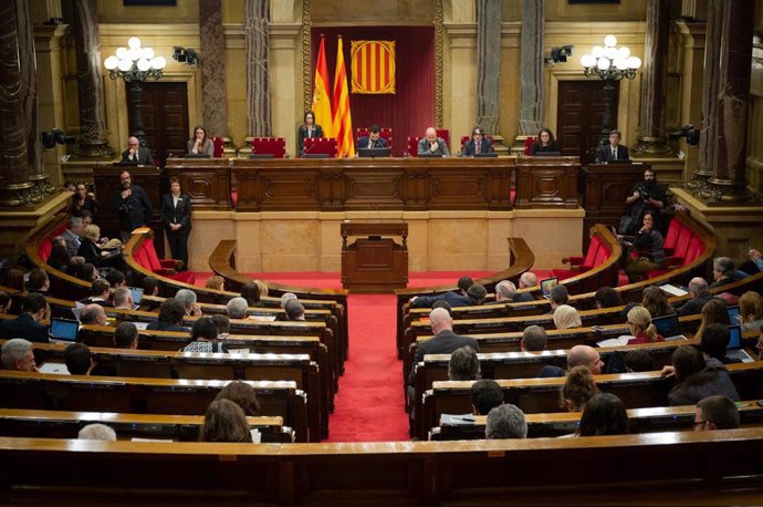 Hemiciclo del Parlament de Catalunya durante una sesión plenaria, en Barcelona /Catalunya (España), a 11 de febrero de 2020.