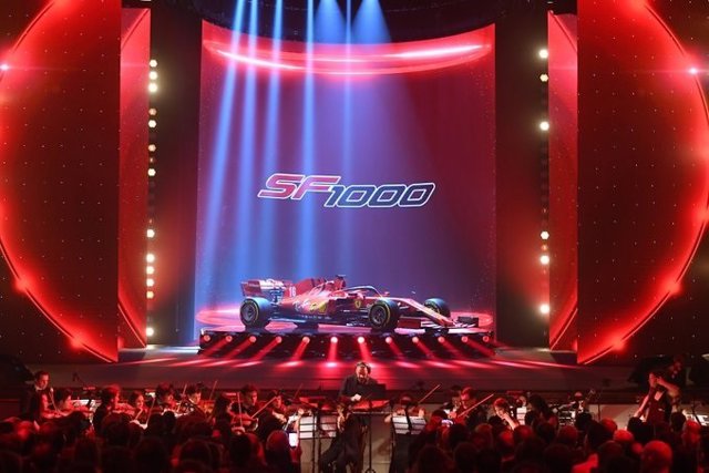 Presentación del monoplaza de Fórmula 1 de Ferrari para 2020 en el Teatro Municipal Romolo Valli de la ciudad de Reggio Emilia