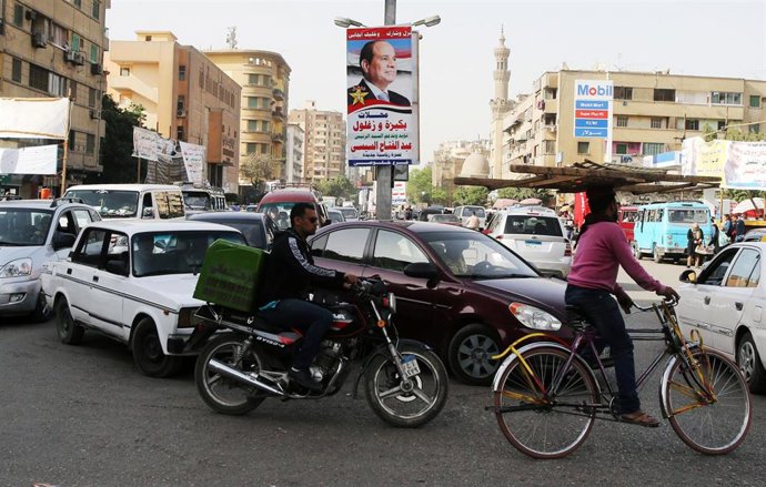 Una calle en la capital de Egipto, El Cairo