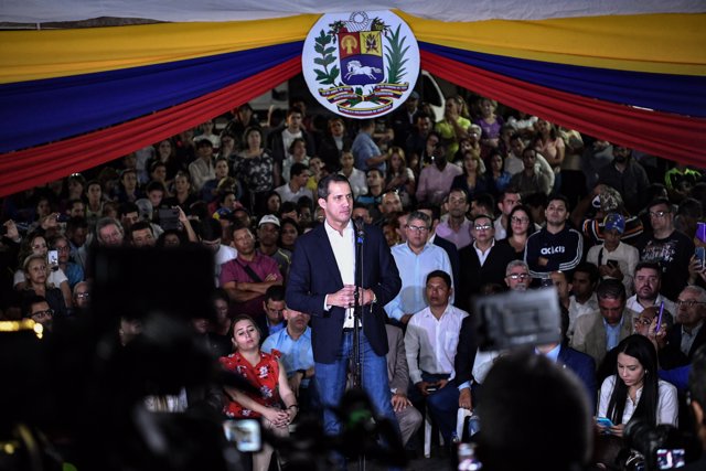 El autoproclamado presidente de Venezuela, Juan Guaidó a su llegada al país