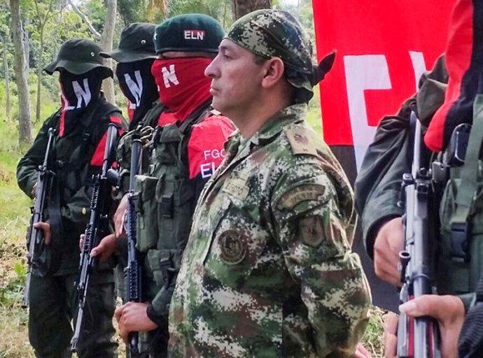 Las labores de trabajo del oleoducto colombiano Caño Limón-Coveñas fue interrumpido por un ataque del Ejército de Liberación Nacional (ELN).