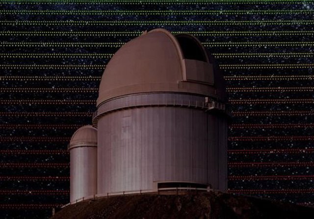 Composición del espectro tomado con dos sistemas LFC (Laser Frequency Comb) acoplados al instrumento HARPS instalado en el telescopio 3,6m del Observatorio de La Silla (ESO, Chile)