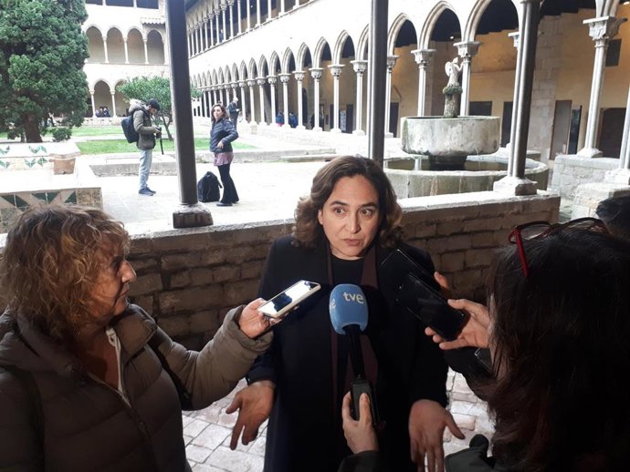 La alcaldesa de Barcelona, Ada Colau, en declaraciones a los medios el 12 de febrero de 2020.