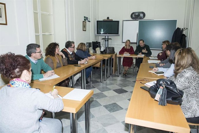 Encuentro de participación ciudadana con la responsable de la delegación de Desarrollo Democrático de Diputación, Lucía Trujillo