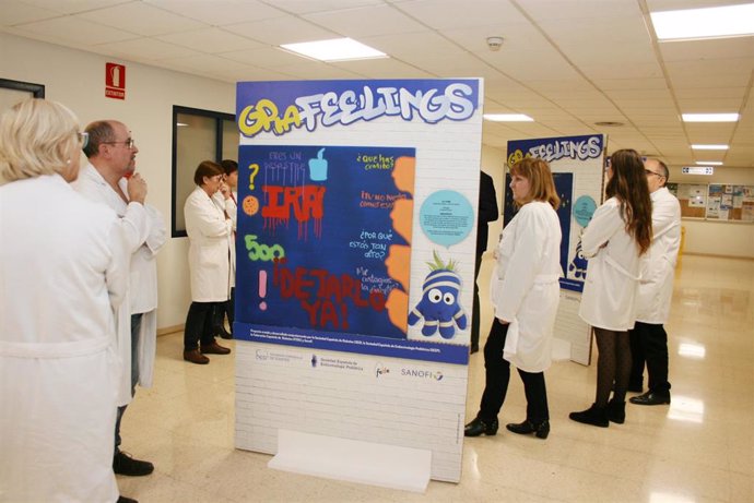 El Hospital Universitario Doctor Peset acoge desde este miércoles la exposición "GRAfeelings"