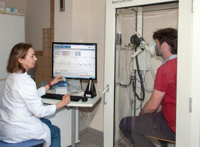 [L Mmcc.Huvmr.Sspa] El Hospital Universitario Virgen Del Rocío Acoge La Presentación De Un Documental Sobre La Epoc