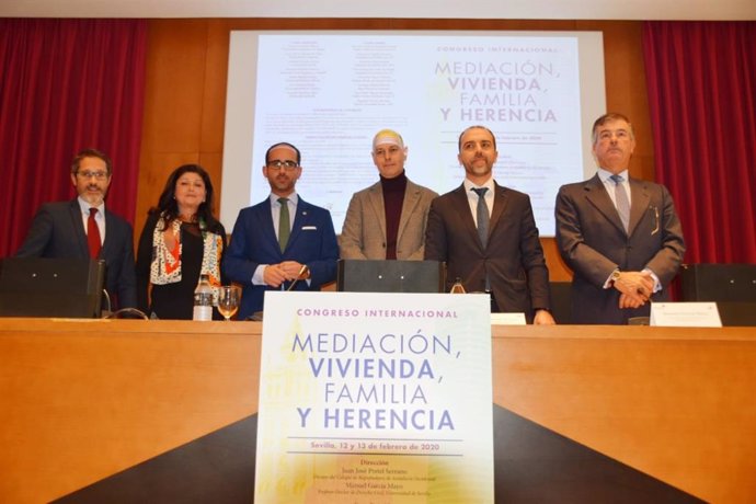 El delegado de Justicia en Sevilla, Javier Millán, en el Congreso Internacional de la Mediación.