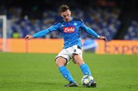 El Nápoles encarrila su pase a la final de Copa con un golazo de Fabián