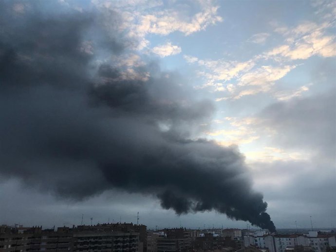 Incendio en la campa de contenedores de FCC.