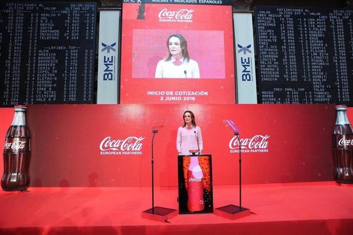 Sol Daurella, la presidenta de Coca-Cola European Partners, en la salida a bolsa de la compañía
