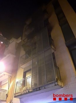 Incendi en un edifici de quatre plantes de Girona