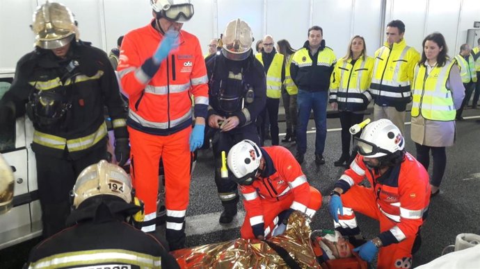 Simulacro de incendio en el tunel de Los Omeyas