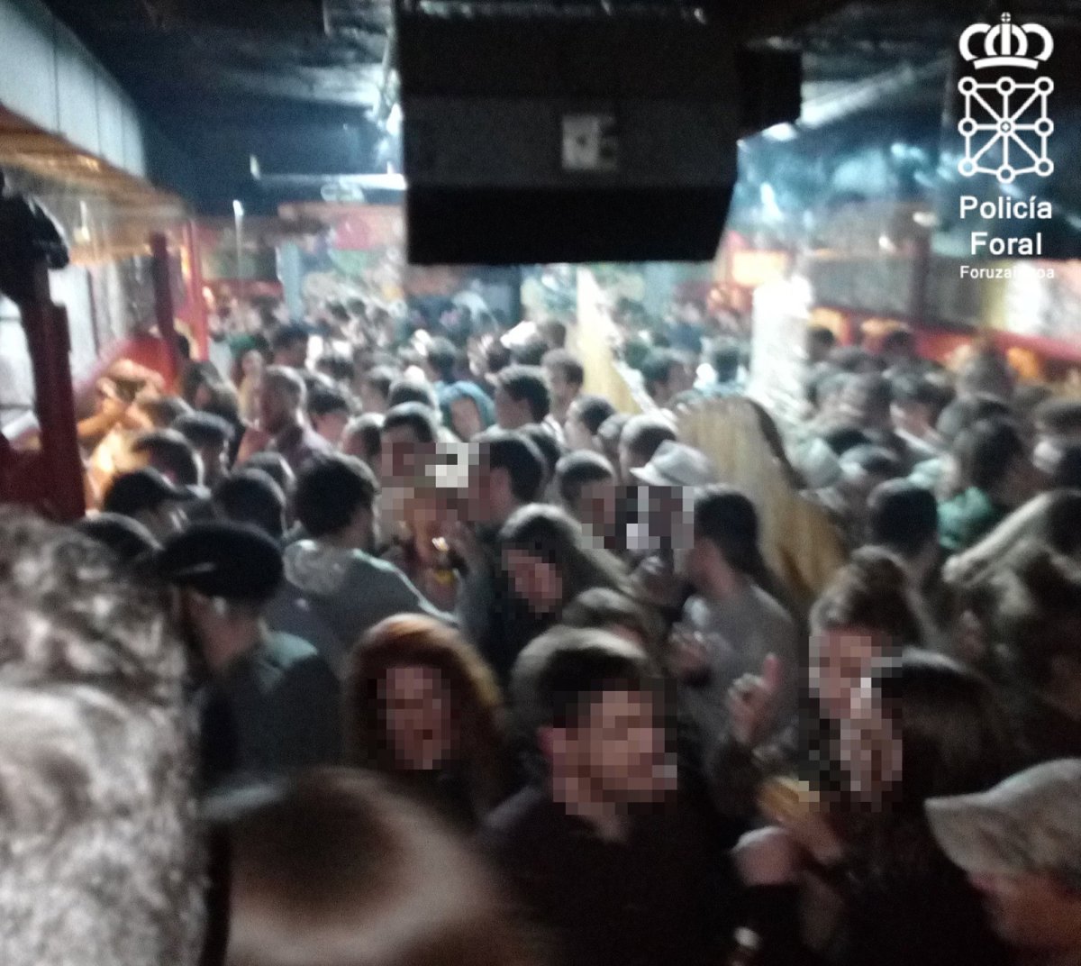 Denunciado un bar de Tafalla por superar el aforo en un 225