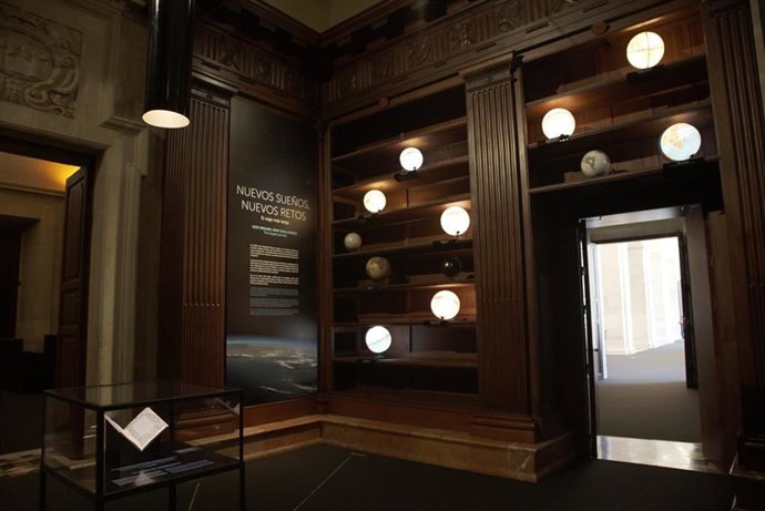 Una de las salas de la exposición 'El viaje más largo: la primera vuelta al mundo'