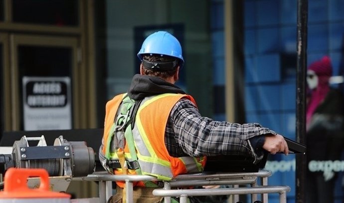 Obrero trabajando