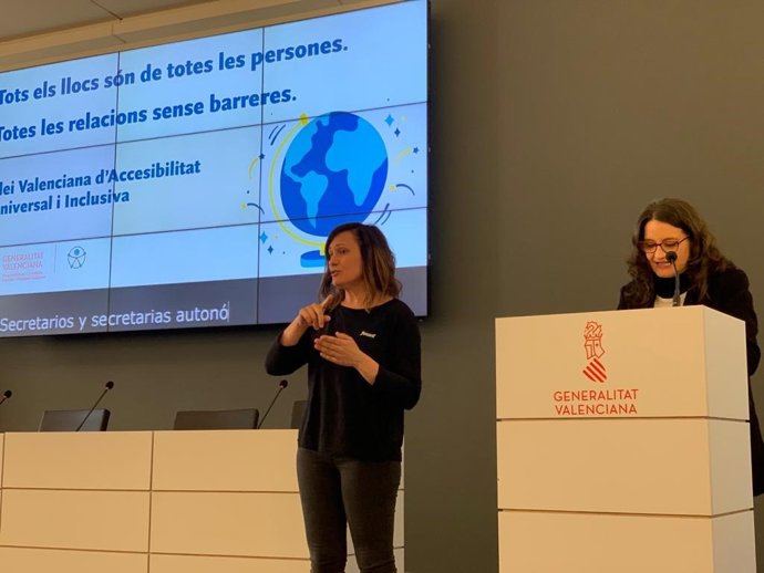 La vicepresidenta y consellera de Igualdad y Políticas Inclusivas, Mónica Oltra, inaugura una jornada sobre la Ley Valenciana de Accesibilidad Universal