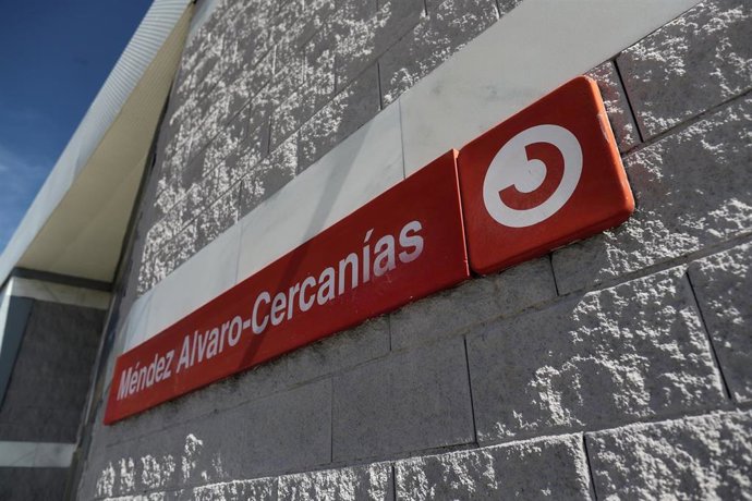 Exterior de la estación de Cercanias de Méndez-Álvaro en Madrid.