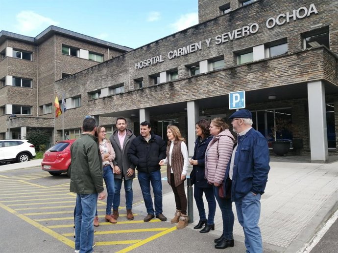 Visita de Teresa Mallada a Cangas del Narcea.