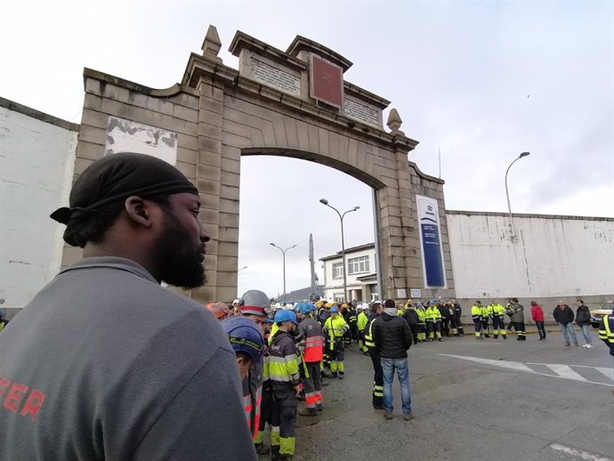 Concentración a las puertas de Navantia en Ferrol.