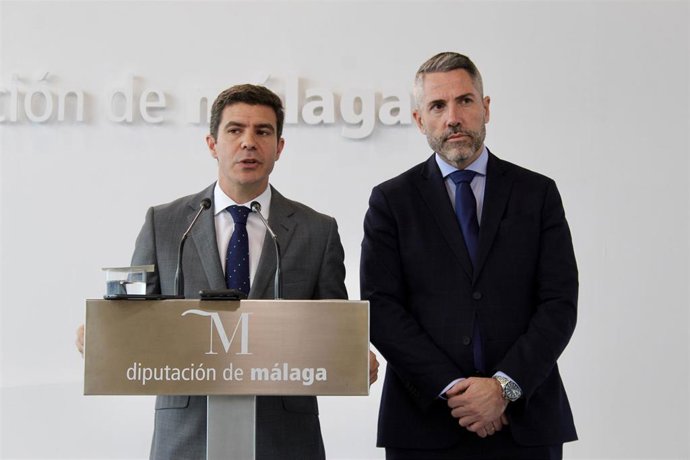 El portavoz del grupo de Ciudadanos en el Parlamento andaluz, Sergio Romero, y el vicepresidente de Diputación, Juan Carlos Maldonado.