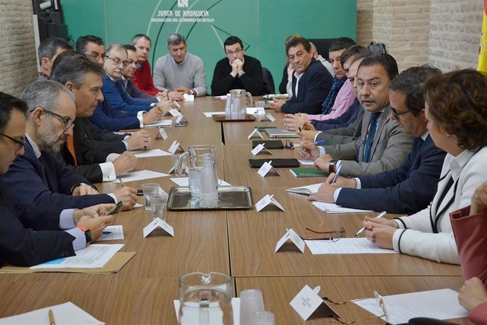 Reunión sobre los servicios en Sierra Morena