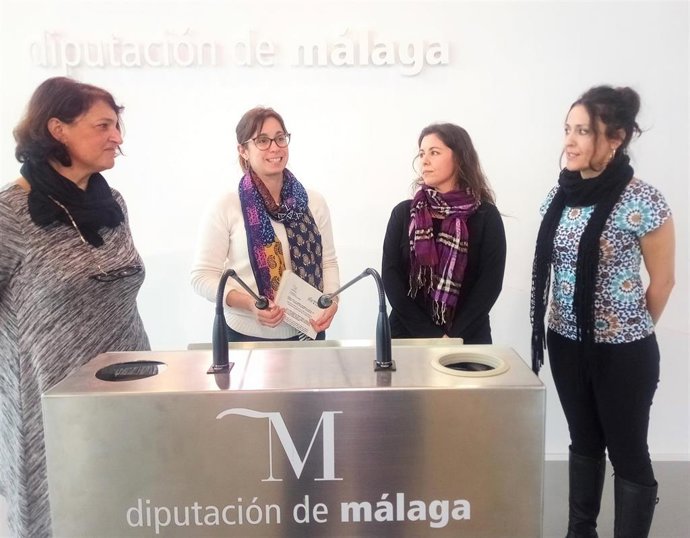 Las diputadas de Adelante Málaga Teresa Sánchez y Maribel González informan sobre los expedientes de reintegro de subvenciones de la Agencia IDEA.