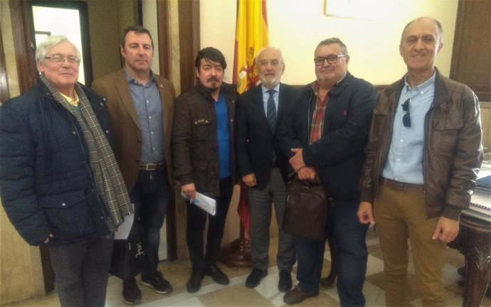 La plataforma del Cañarete se reúne con el subdelegado de Gobierno en Almería
