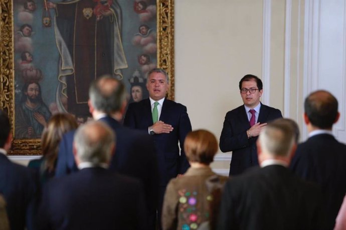El presidente de Colombia, Iván Duque, y el nuevo fiscal general, Francisco Barbosa.