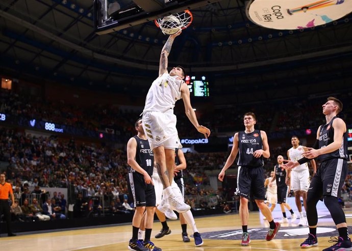 Deck machaca en el Real Madrid - Bilbao Basket